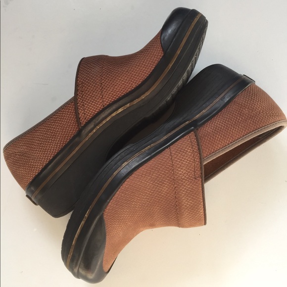 EUC Dansko leather shoes - Picture 4 of 8